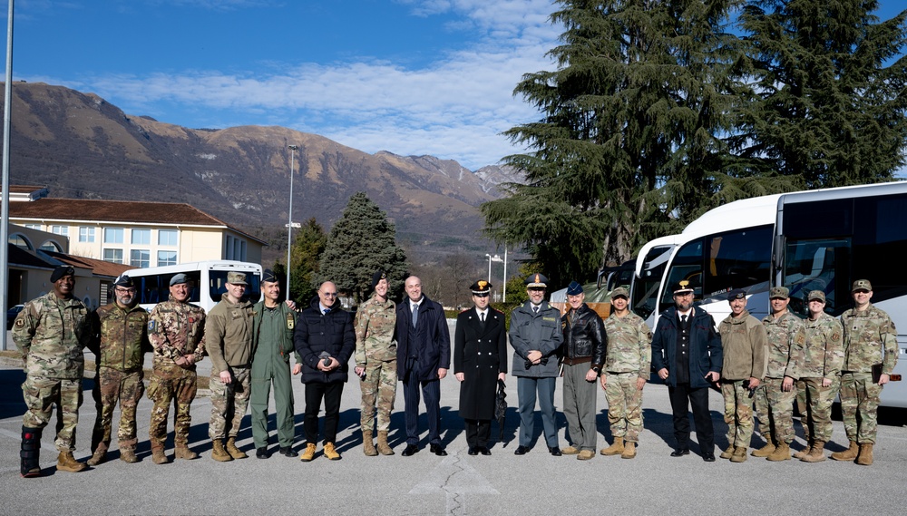 Prefect of Pordenone visits Aviano