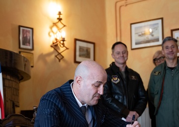 Prefect of Pordenone visits Aviano