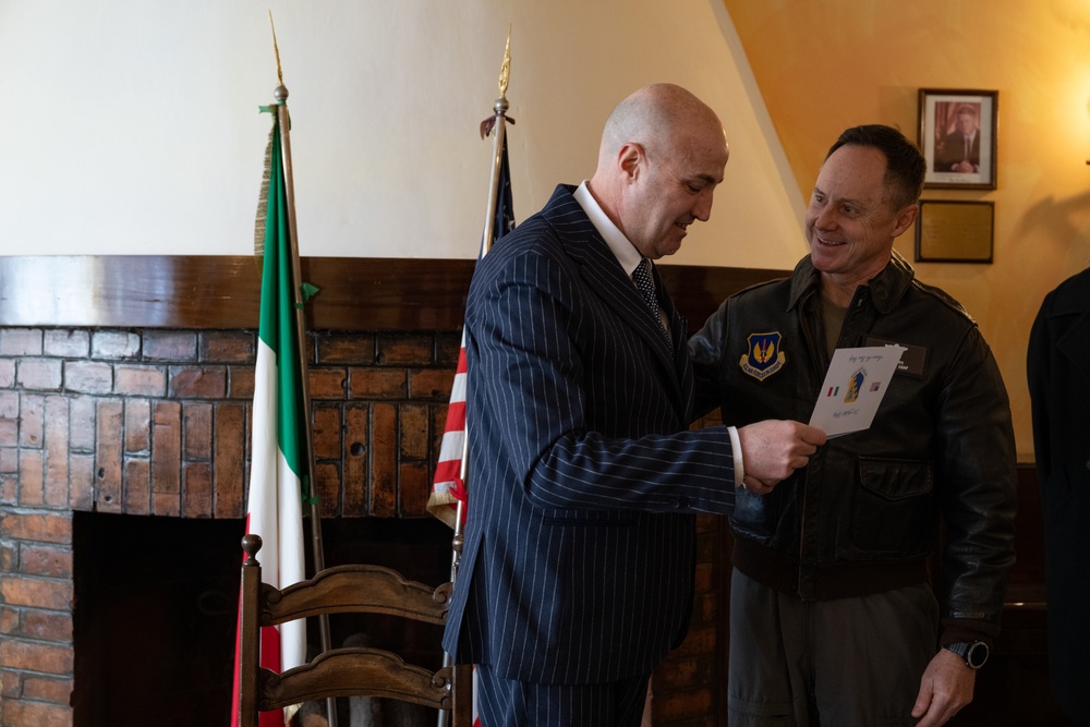 Prefect of Pordenone visits Aviano