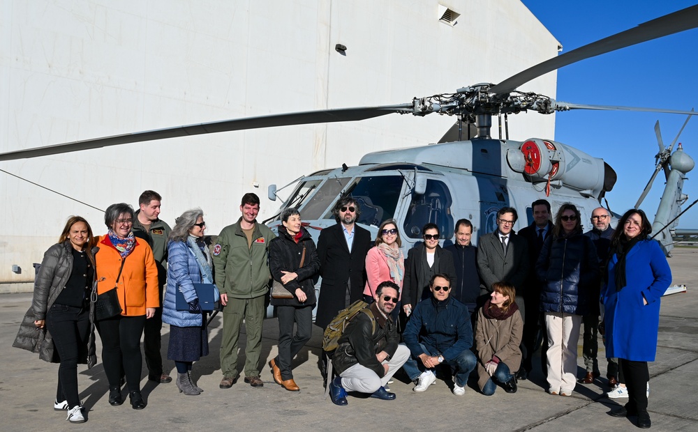 Defensa y Yo Professors visit Naval Station Rota, Spain