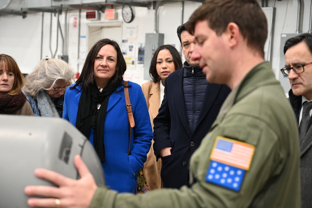 Defensa y Yo Professors visit Naval Station Rota, Spain