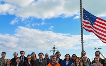 Defensa y Yo Professors visit Naval Station Rota, Spain