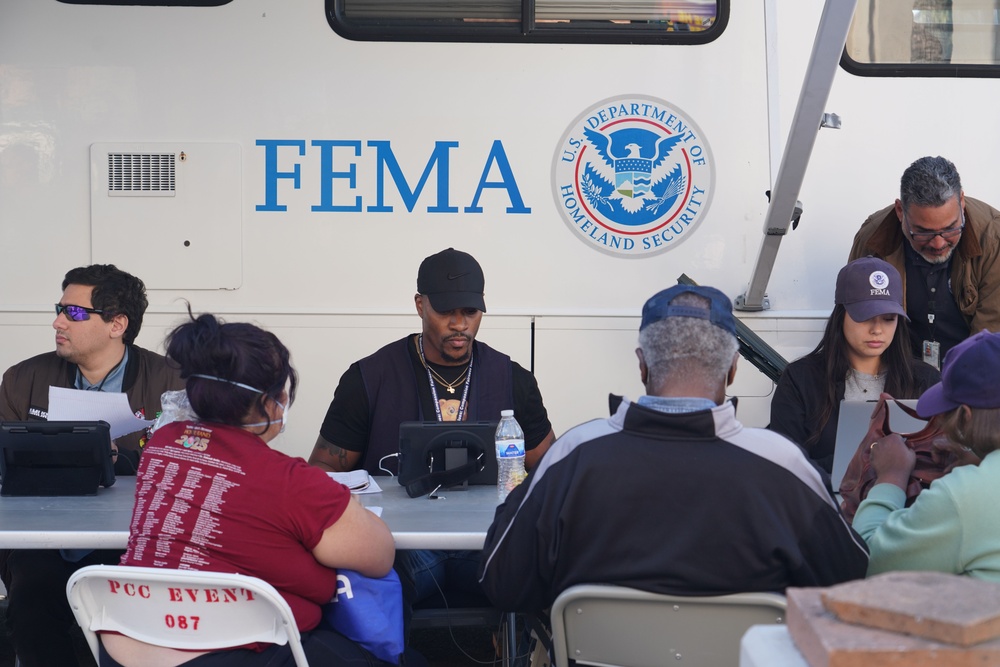 FEMA Opens Disaster Recovery Center in Pasadena