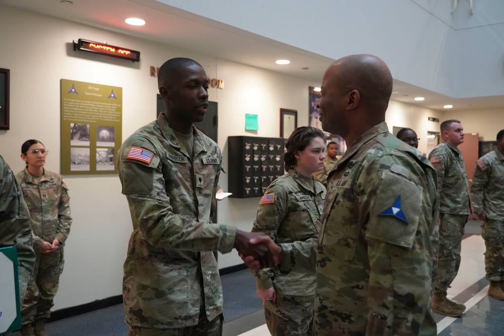 Mobilization Support Brigade Soldiers Receive III Armored Corps Awards