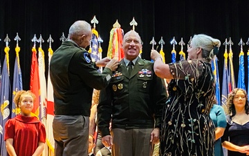 Commanding general of Army Recruiting receives third star