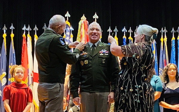 Commanding general of Army Recruiting receives third star
