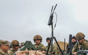 Lt. Gen Joseph Ryan visits 10th Mountain Division Soldiers for demonstrations during exercise Combined Resolve 25-1