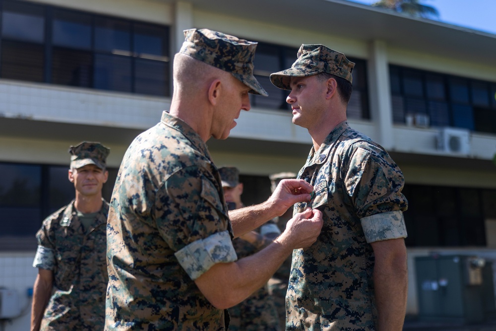 3d Marine Division Commanding General meets with Marines with 3d MLR