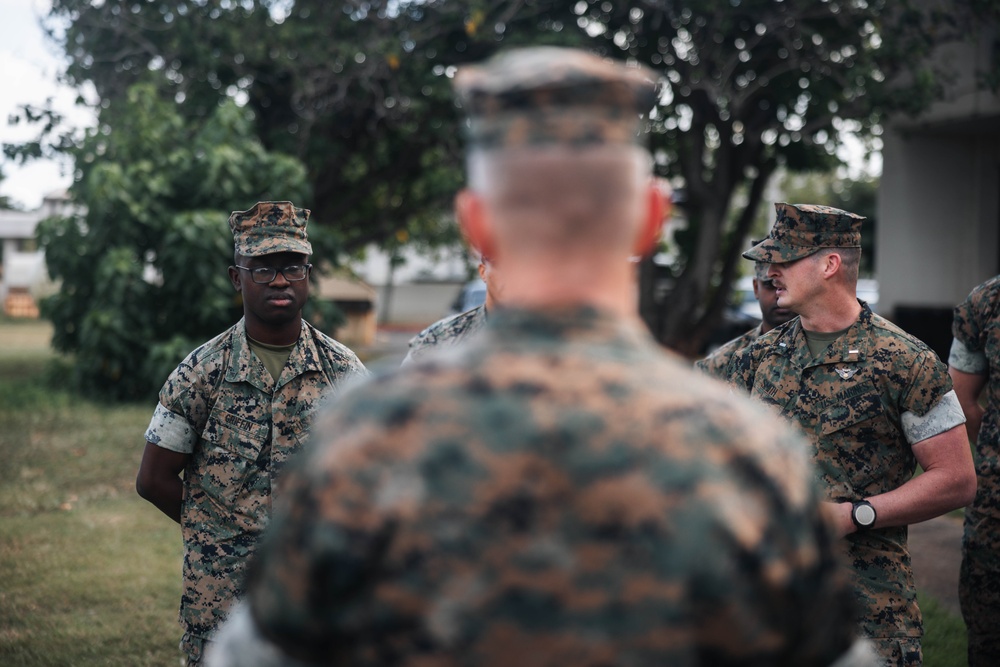 3d Marine Division Commanding General meets with Marines with 3d MLR