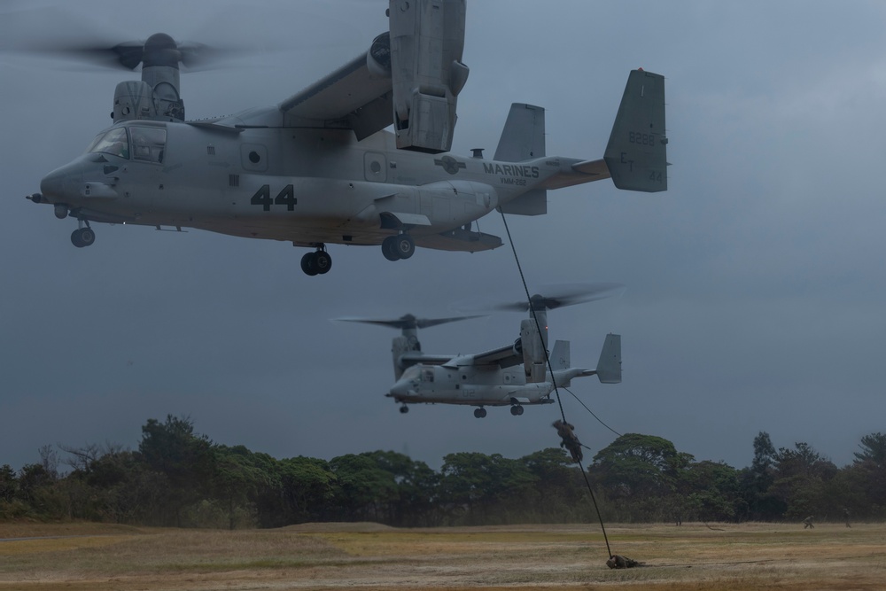 31st MEU | BLT 2/4 conducts Fast Rope Exercise