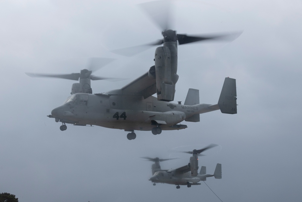 31st MEU | BLT 2/4 conducts Fast Rope Exercise