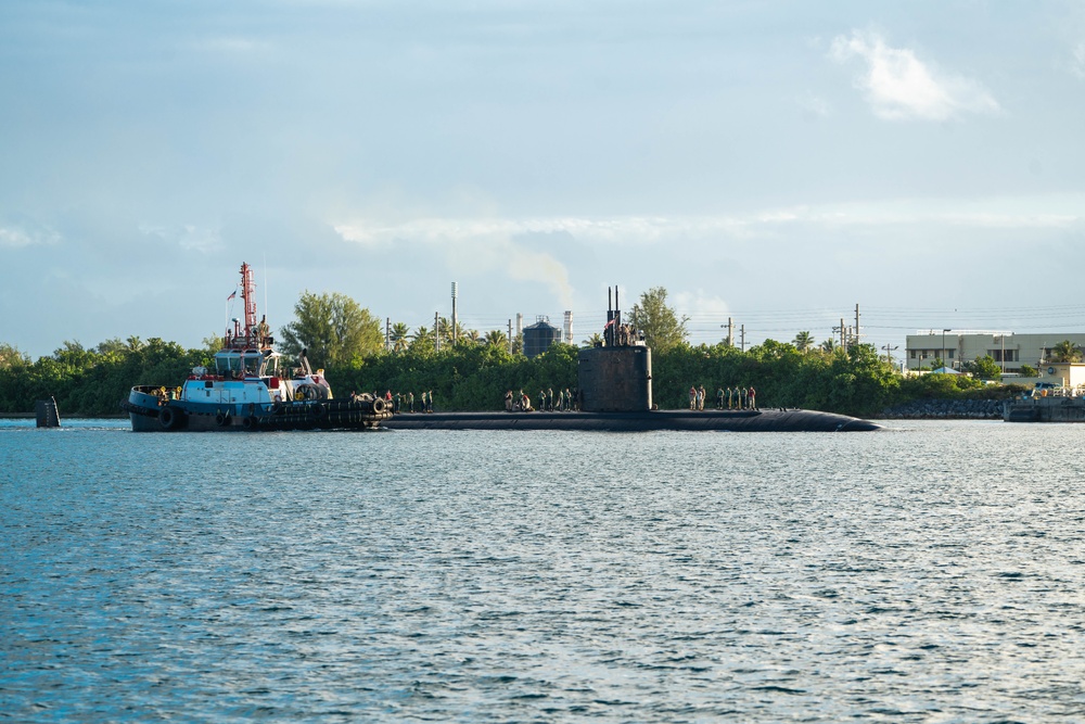 USS Columbia (SSN 771) pulls into Naval Base Guam