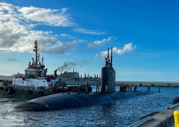 USS Columbia (SSN 771) pulls into Naval Base Guam