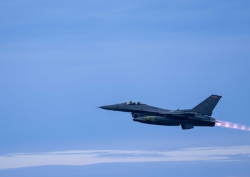 BH 25-1: Fighting Falcons practice ACE