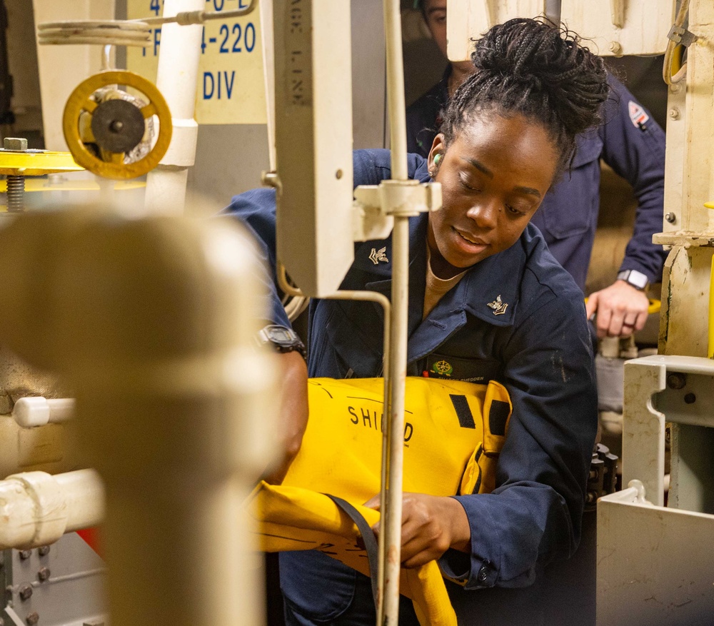 USS Preble (DDG 88) Engineering Drill