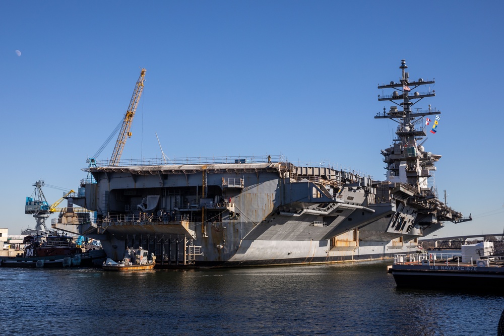 Norfolk Naval Shipyard Welcomes USS Dwight D. Eisenhower for Planned Incremental Availability