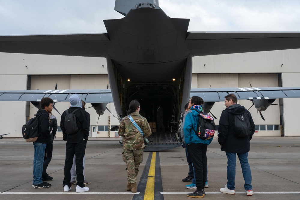 KMS students receive inside look at Ramstein AB