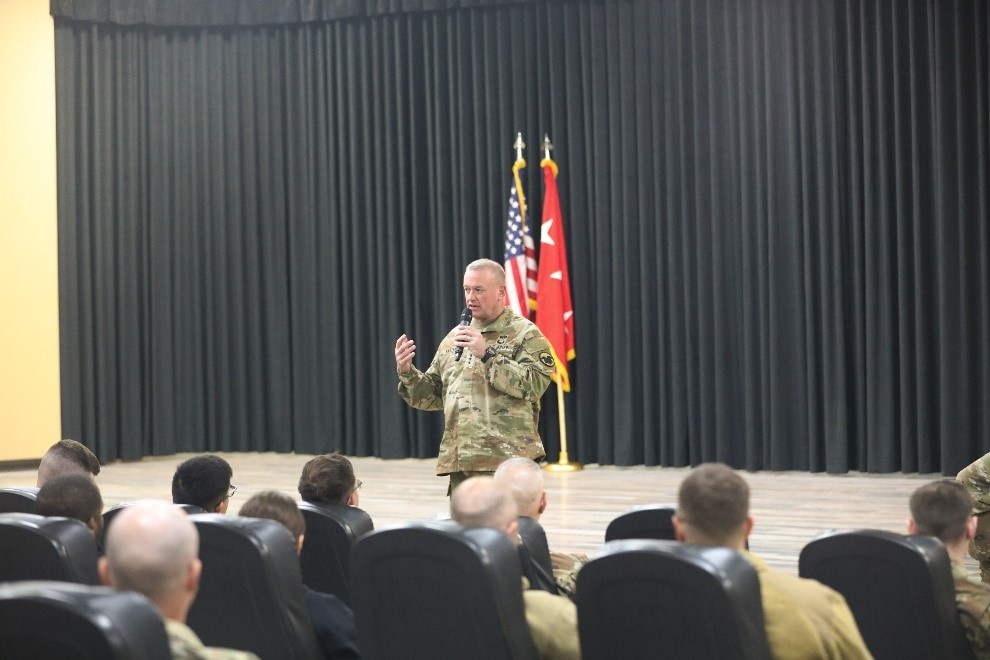 USAR CG Lt. Gen. Harter visits US. Central Command AOR