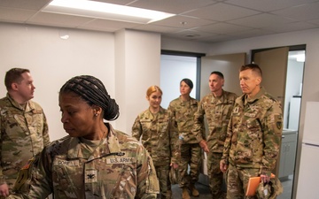 Fort Meade Garrison commander visits the 70th ISRW