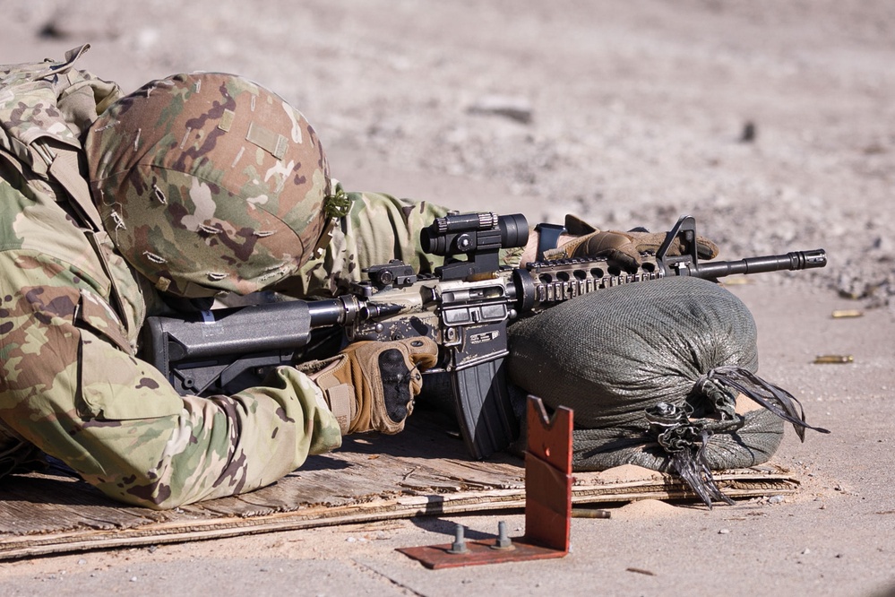 1-14 Soldiers Conduct M4 Qualification