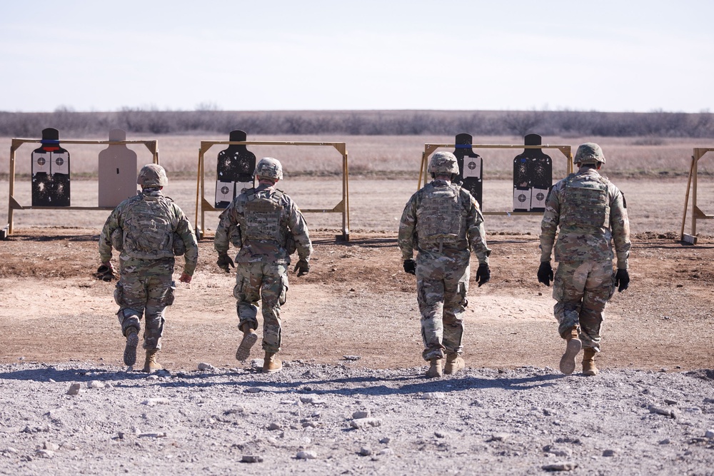 1-14 Soldiers Conduct M4 Qualification
