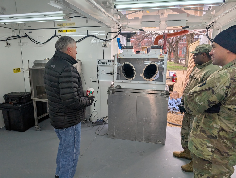 20th CBRNE Command Soldiers participate in US Army recruiting event on National Mall