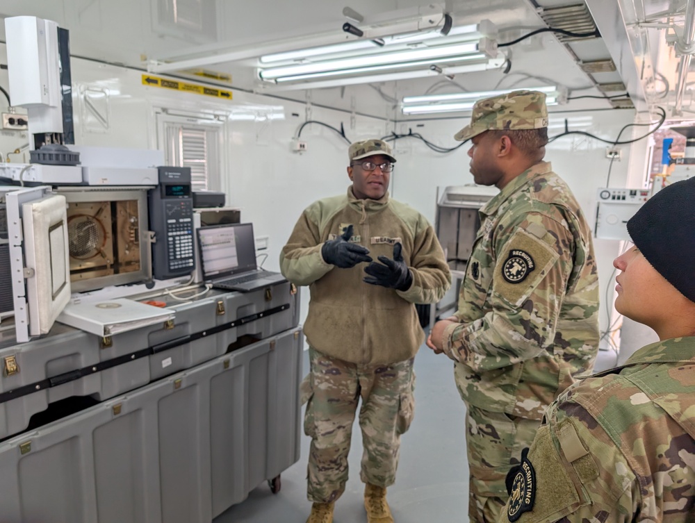 20th CBRNE Command Soldiers participate in US Army recruiting event on National Mall