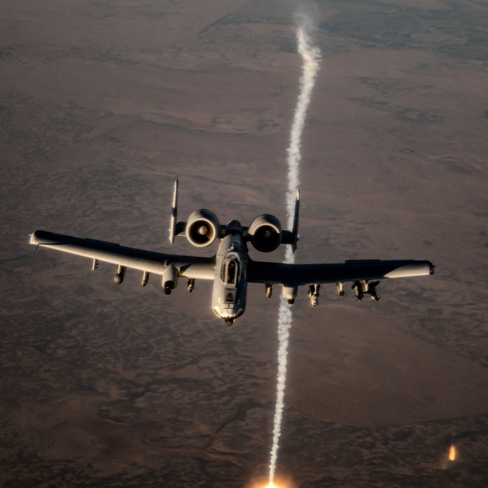 A-10s fly presence patrols over USCENTCOM