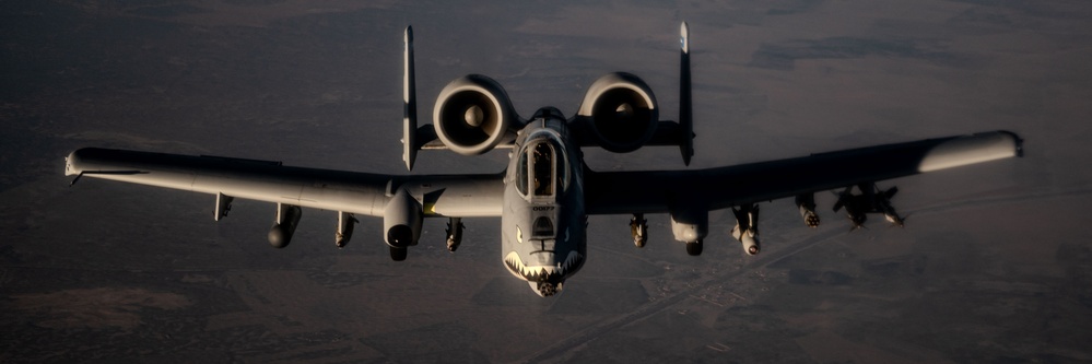 A-10s fly presence patrols over USCENTCOM