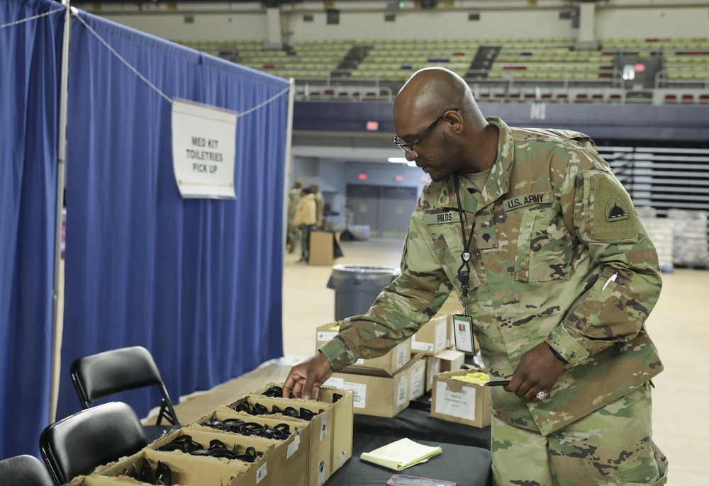 Support for Soldiers and Airmen at D.C. Armory for JRSOI Training