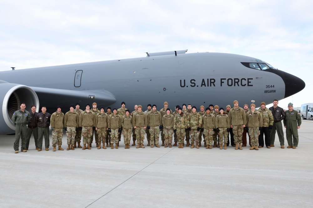 Iowa National Guard Members Depart for D.C. to Support the 60th Presidential Inauguration