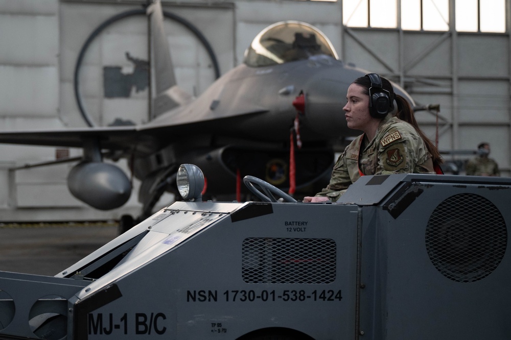 354th MXG holds 4th Quarter Load Competition