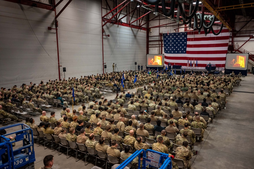 Airmen gather at award ceremony