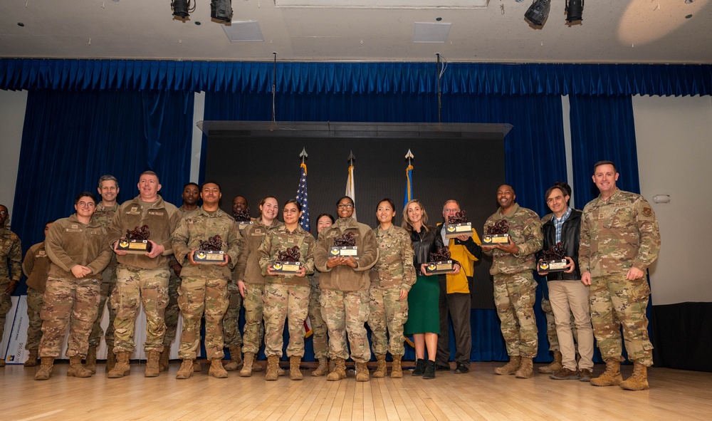 51st FW hosts 4th Quarter Awards Ceremony