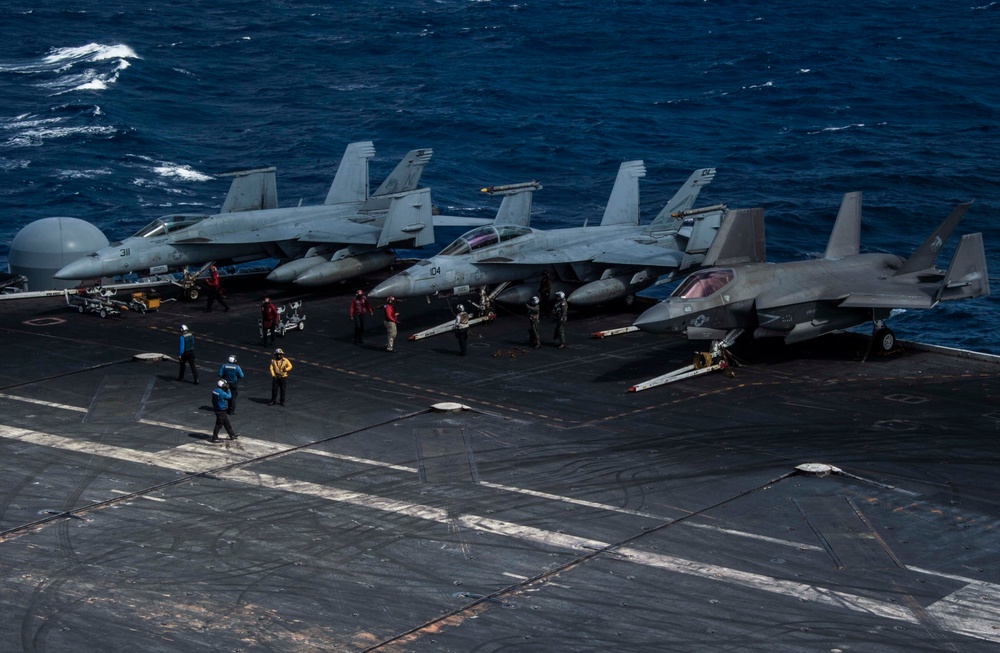 USS Carl Vinson (CVN 70) Conducts Routine Flight Operations in the South China Sea