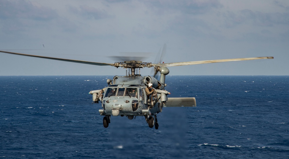 USS Carl Vinson (CVN 70) Conducts Routine Flight Operations in the South China Sea