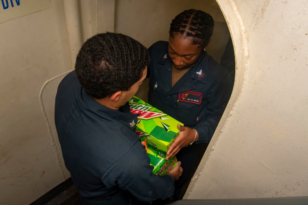 USS Sterett conducts routine operations as part of the Carl Vinson Carrier Strike Group