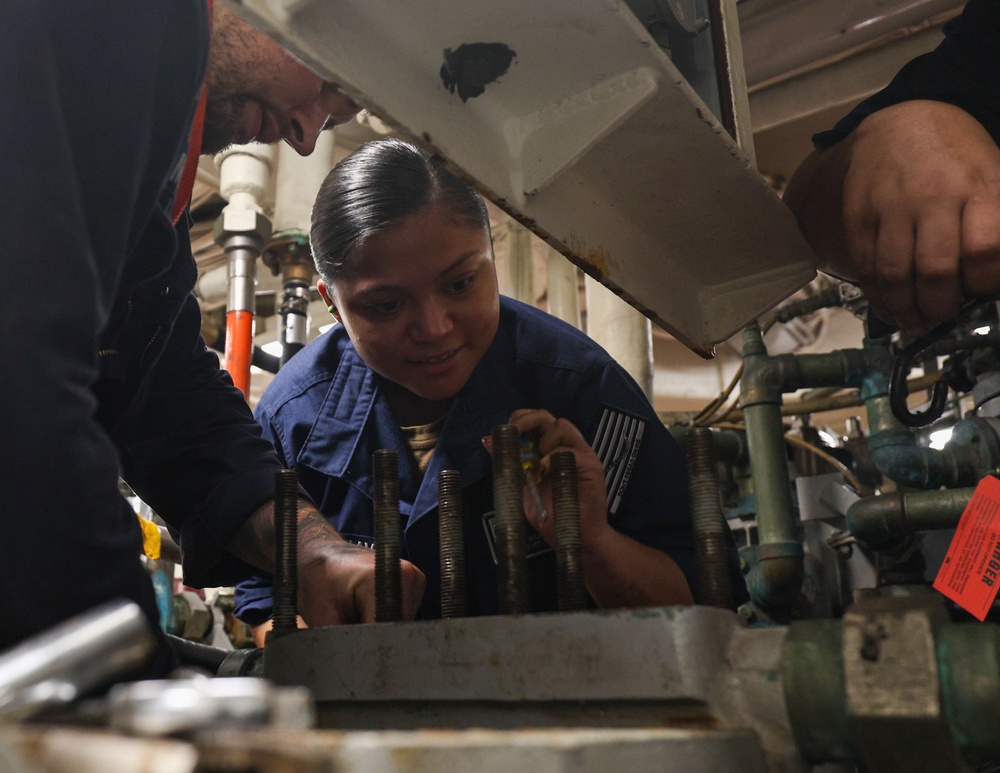 USS William P. Lawrence conducts routine operations as part of the Carl Vinson Carrier Strike Group