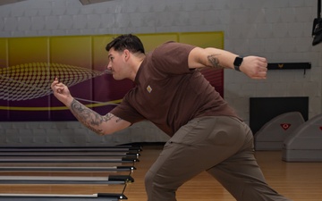 Marine Combat Training Battalion, School of Infantry-East hosts family day bowling event