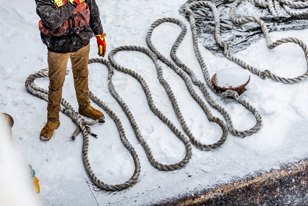 Inland navigation operations continues despite frozen Pittsburgh riverways