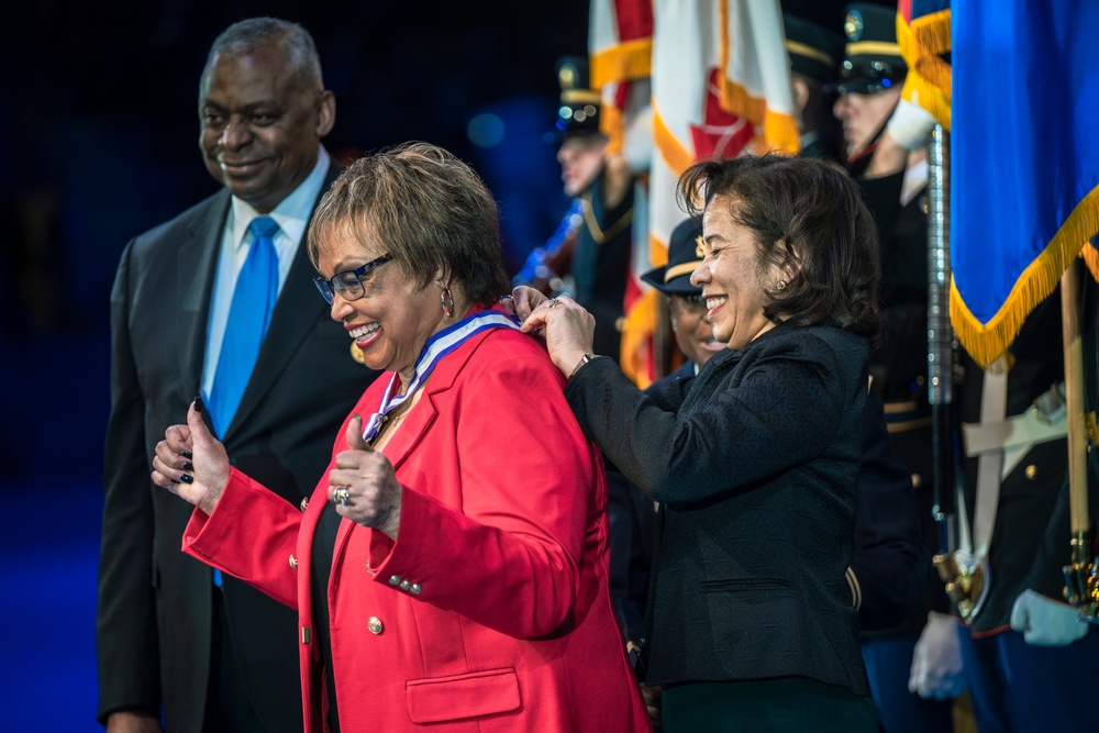 Chairman of the Joint Chiefs of Staff Hosts Armed Forces Farewell Tribute Honoring Secretary of Defense Austin