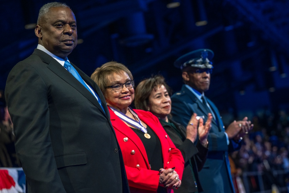 Chairman of the Joint Chiefs of Staff Hosts Armed Forces Farewell Tribute Honoring Secretary of Defense Austin