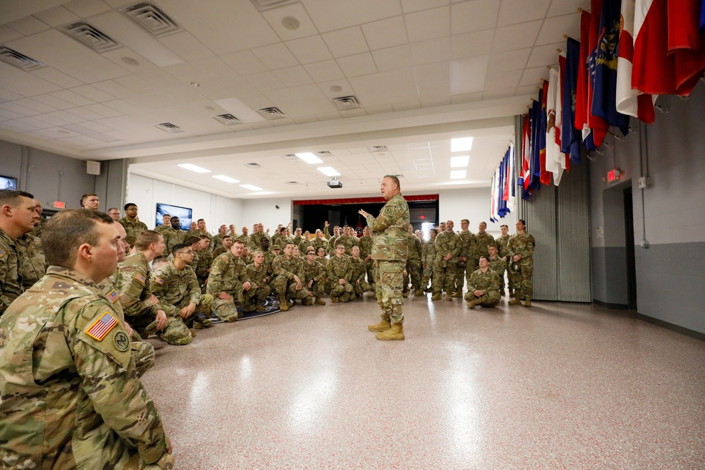 Tennessee National Guards Adjutant General Warner A. Ross II meets with Joint Task Force-District of Columbia