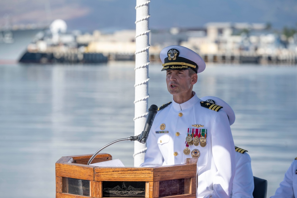 USS Tuscon (SSN 770) Change of Command