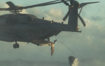 31st MEU | Maritime Raid Force conducts Helocast Training