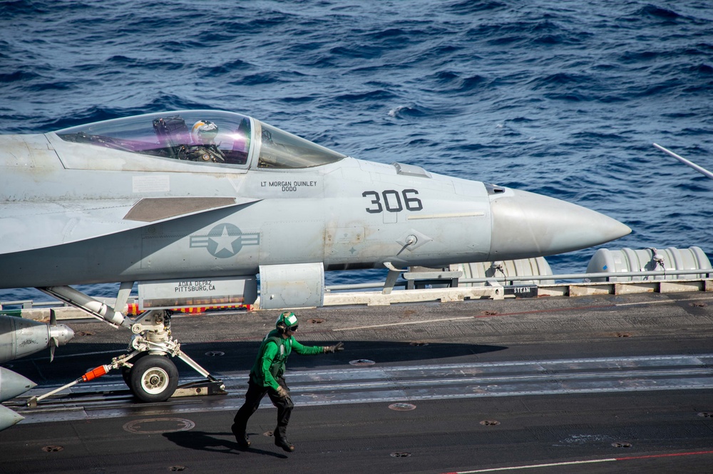 USS Carl Vinson (CVN 70) Conducts Routine Flight Operations in the South China Sea