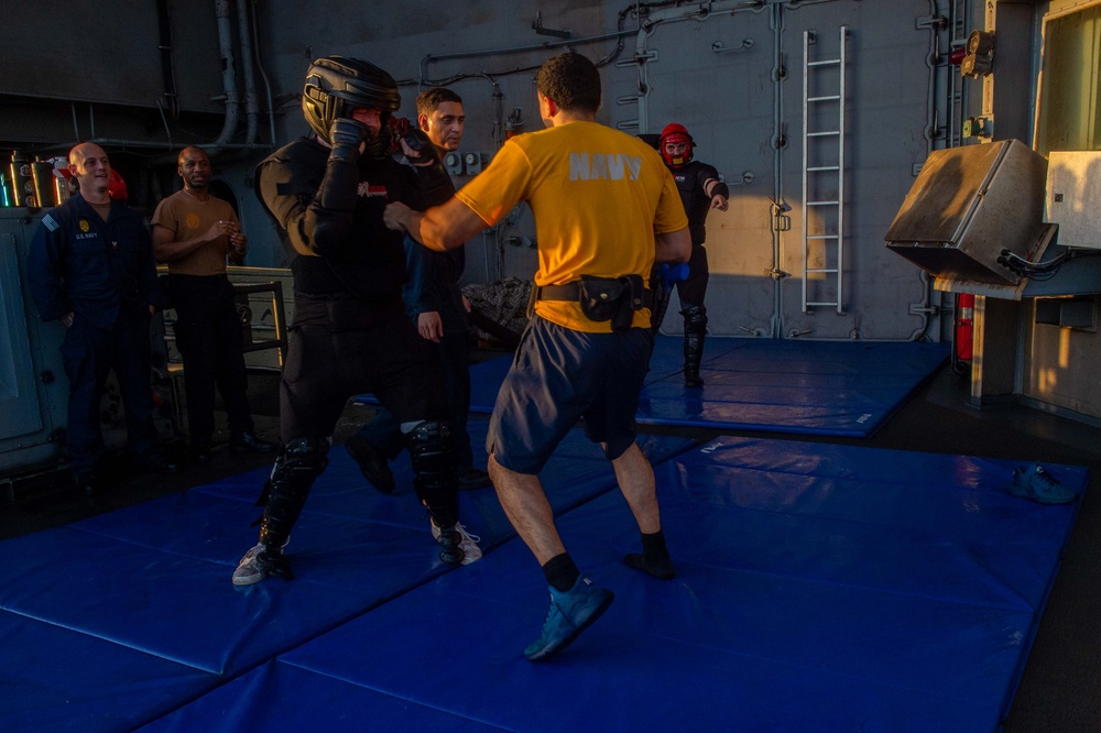 USS Carl Vinson (CVN 70) Conducts Routine Operations in the South China Sea