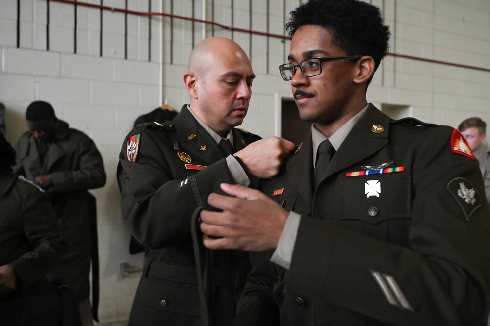 District of Columbia Army National Guard Soldiers Prepare Dress Uniforms in Preparation for the 60th Presidential Inauguration