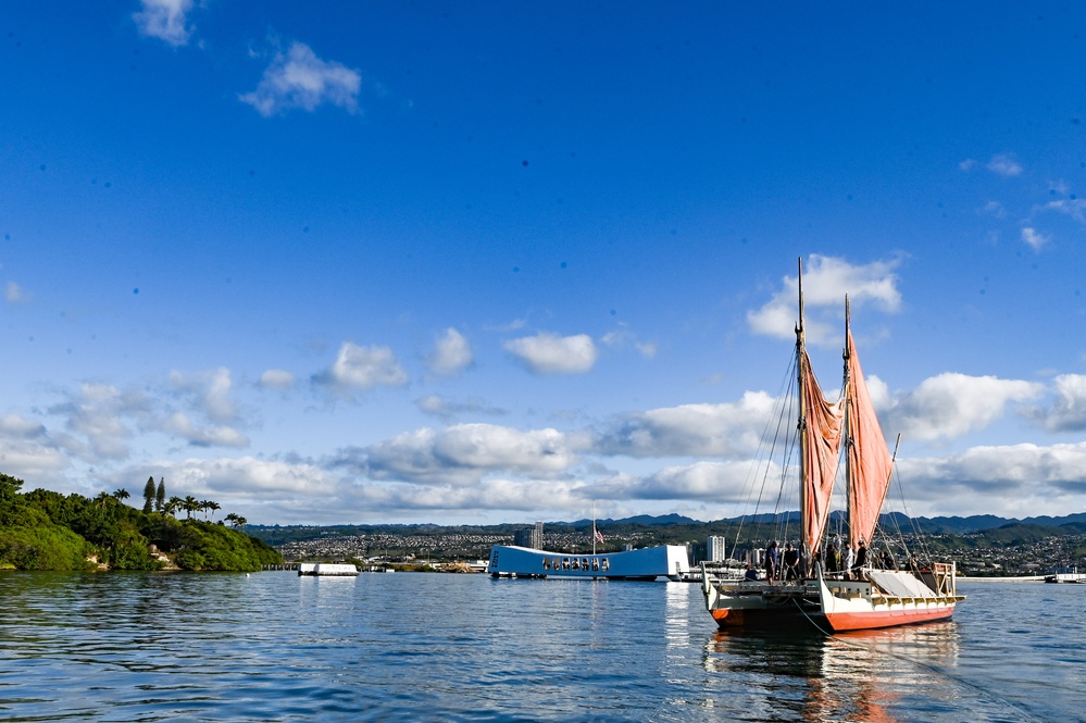 Hōkūleʻa Arrives at Puʻuloa, Pearl Harbor for Community Engagements