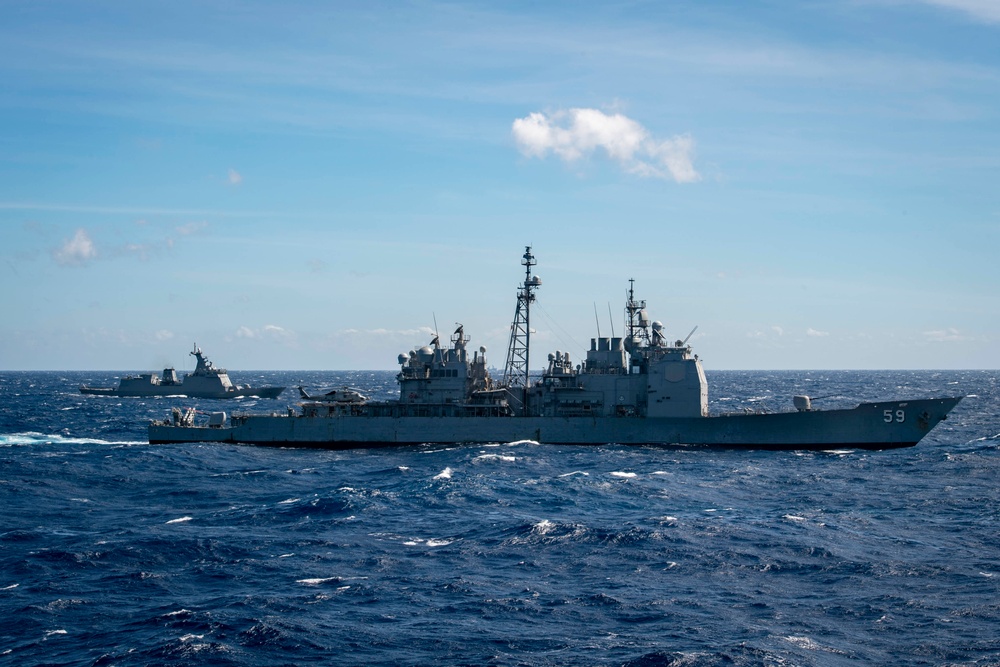 Carrier Strike Group 1 conducts a Maritime Cooperative Activity with the Philippines in the South China Sea